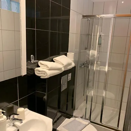 Athanasia And شقة فندقية 4*