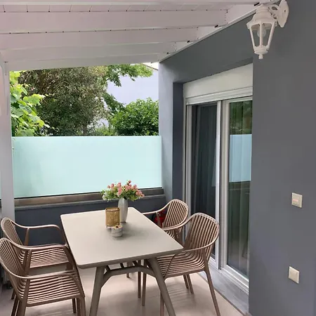 Athanasia And شقة فندقية 4*