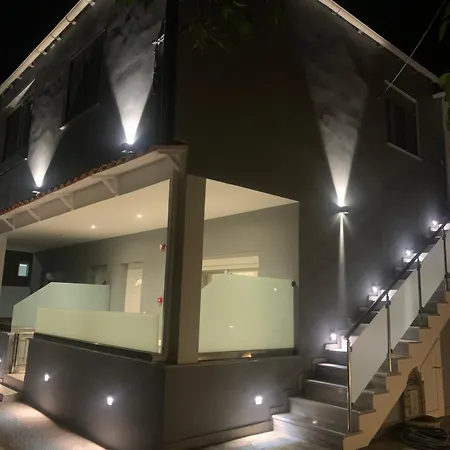 Hotel de apartamente Villa Athanasia And Apartments 4*