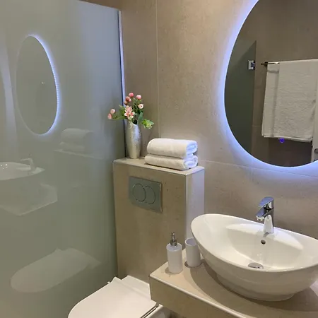 Villa Athanasia And Apartments 4*