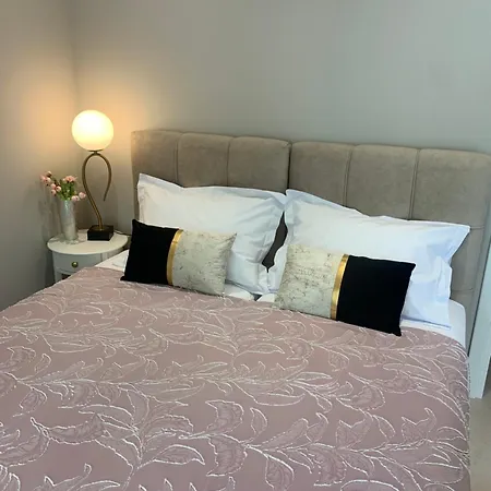 شقة فندقية Athanasia And