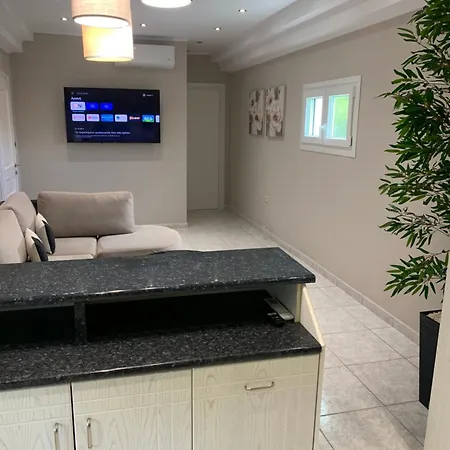 شقة فندقية Athanasia And لايميناس