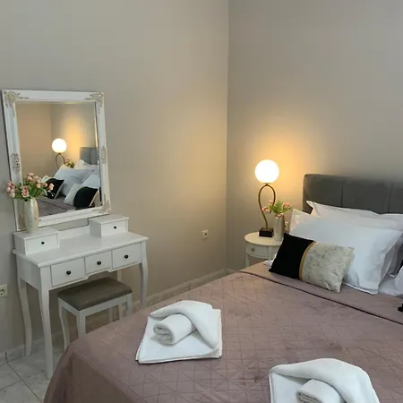 Athanasia And شقة فندقية 4*