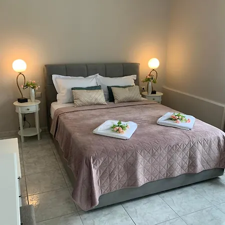 Villa Athanasia And Apartments 4*