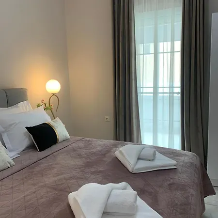 Villa Athanasia And Apartments 4*