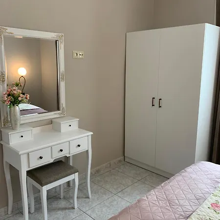 Athanasia And شقة فندقية لايميناس