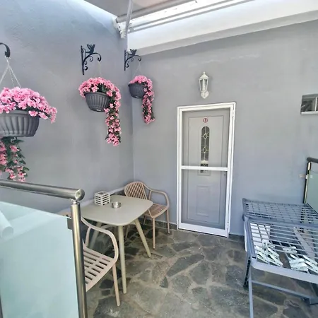 Athanasia And شقة فندقية