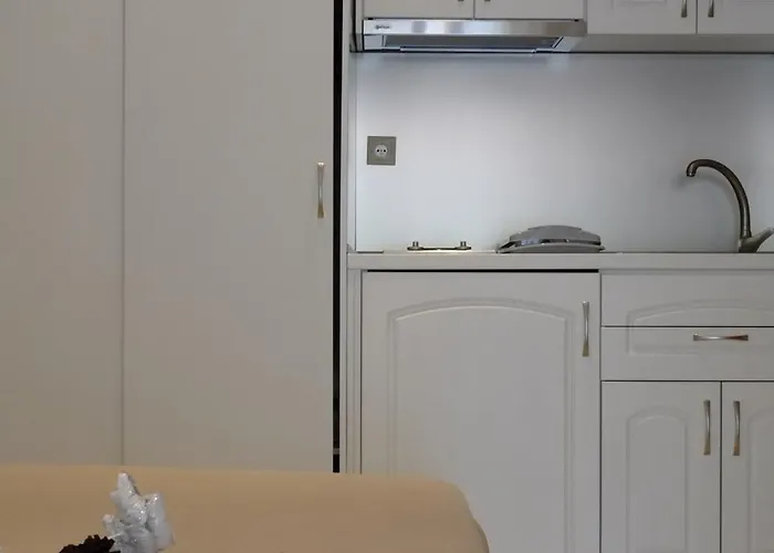 Athanasia And Apart-hotel