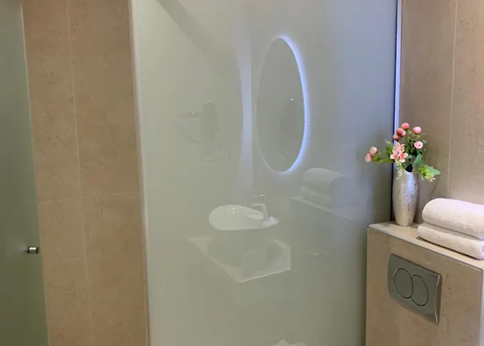 Athanasia And Thásos