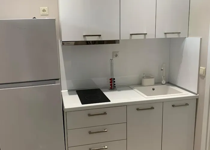 Apart-hotel Athanasia And