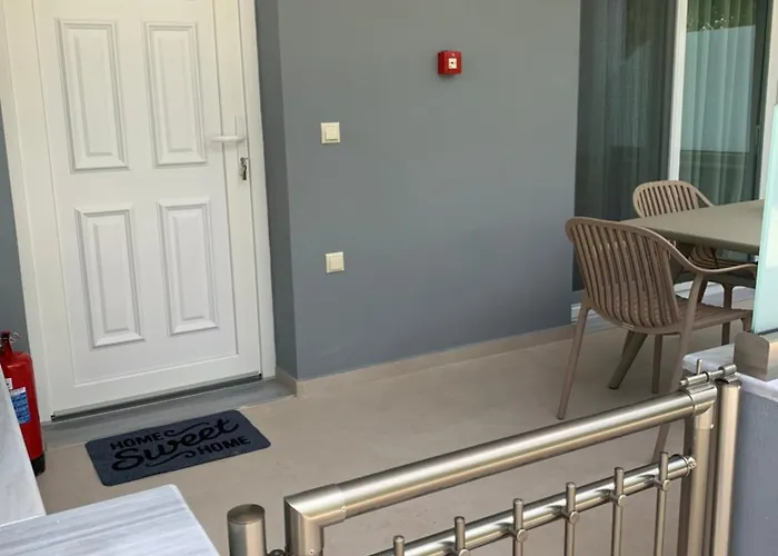 Athanasia And Apart-hotel