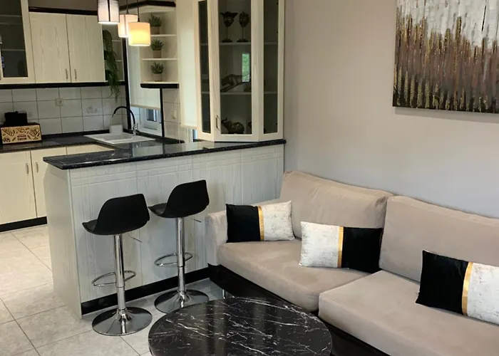 Apart-hotel Athanasia And 4*