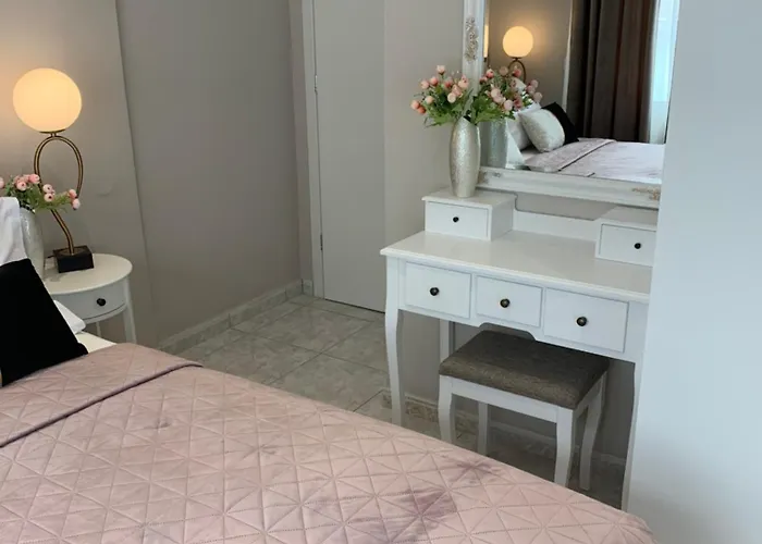 Athanasia And Thásos